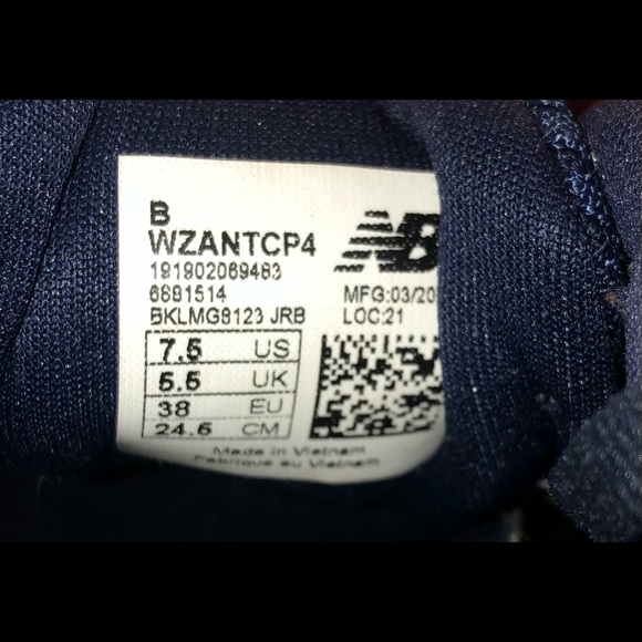 New Balance Women's Fresh Foam Zante V4 Running | Conch Shell/Pigment | Like New - Picture 5 of 7